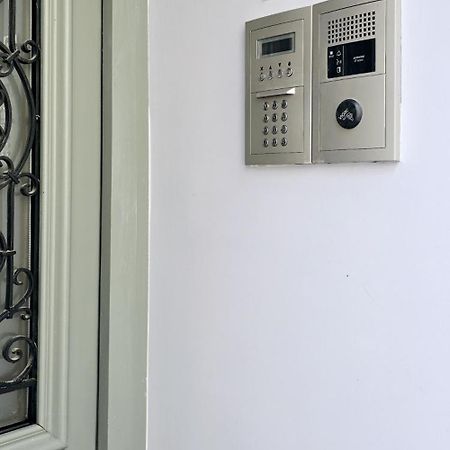 Victoire Saphir 203 Climatise Hotel De Ville サン・ディジエ エクステリア 写真