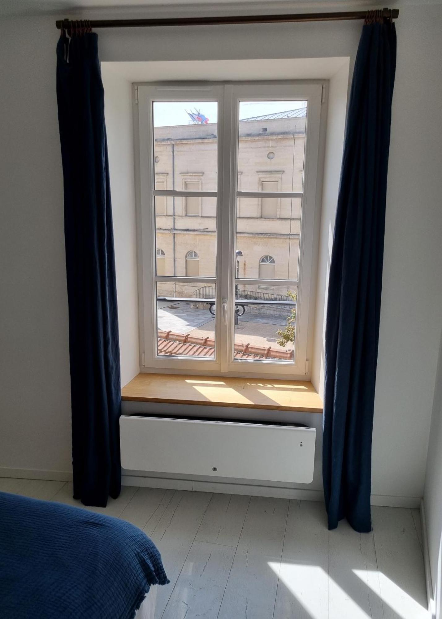 Victoire Saphir 203 Climatise Hotel De Ville サン・ディジエ エクステリア 写真