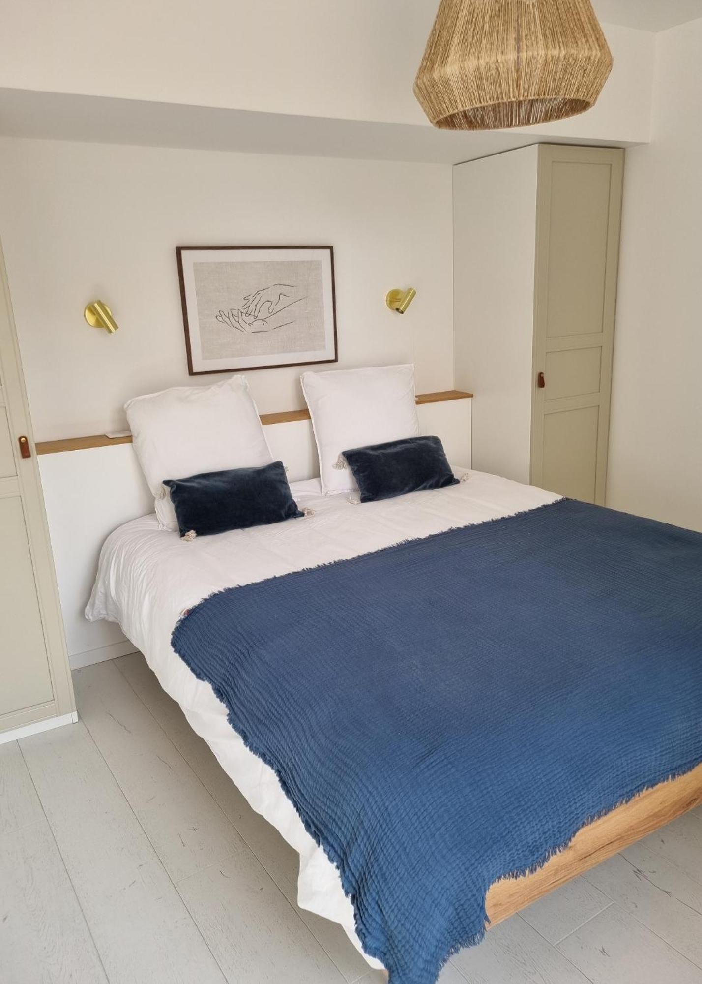 Victoire Saphir 203 Climatise Hotel De Ville サン・ディジエ エクステリア 写真
